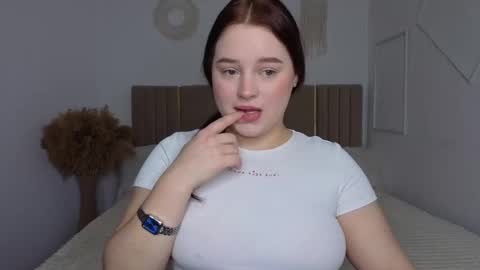 Nika  online show from February 7, 2026, 1:59 pm