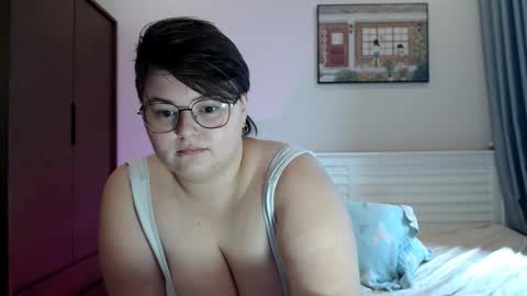 Sophie  Lilith online show from September 21, 2025, 7:21 am