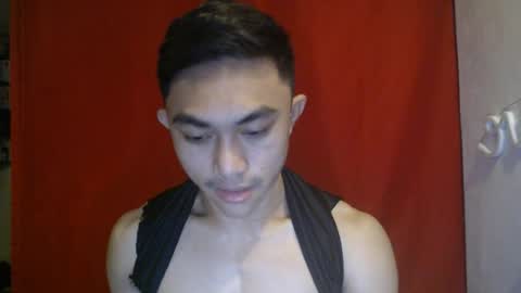 Snapshot of cutie_hunk69 chatting on June 14, 2026, 2:46 am cutie_hunk69 online show from June 14, 2026, 2:46 am