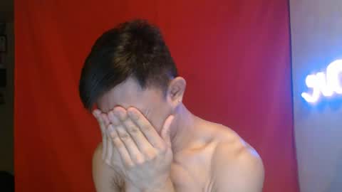 Snapshot of cutie_hunk69 chatting on June 25, 2026, 5:23 am cutie_hunk69 online show from June 25, 2026, 5:23 am
