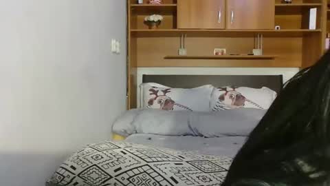 Ami online show from December 18, 2025, 2:50 am