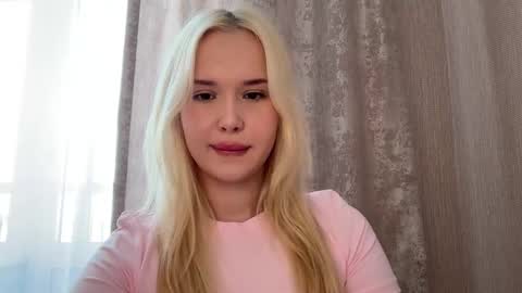 Chloe online show from March 28, 2026, 7:30 am