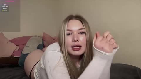 Julie  online show from March 25, 2026, 9:37 am