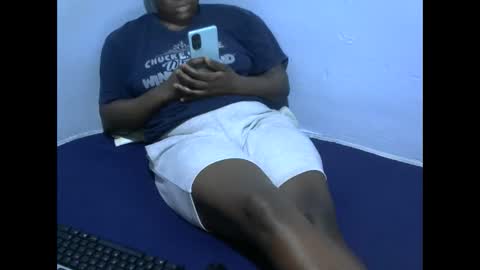 cuttie_baby online show from April 17, 2026, 7:33 am