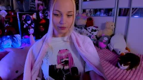 Nora online show from September 27, 2025, 8:25 pm