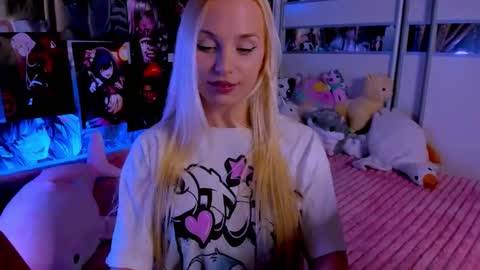 Nora online show from March 19, 2026, 9:19 pm