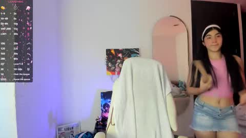 Liz online show from November 25, 2025, 8:20 pm