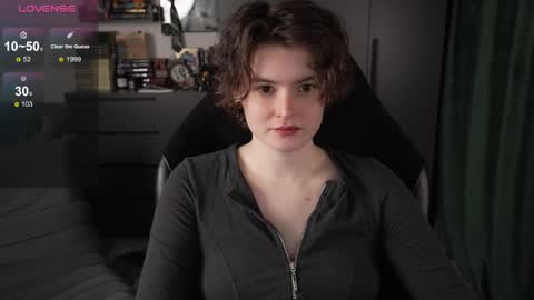 Helen Blossom online show from April 1, 2026, 1:23 pm