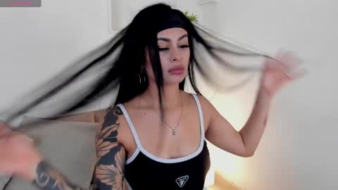 Cylie online show from January 11, 2025, 3:52 pm