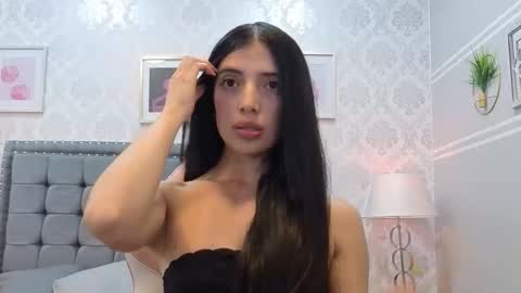 Cynthia1fox online show from March 11, 2026, 5:02 am