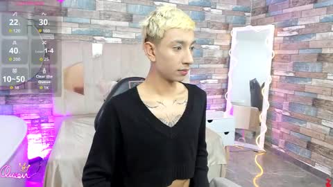 cyrus_tay online show from May 29, 2026, 12:47 pm