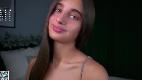 Isabella online show from December 5, 2025, 1:03 am