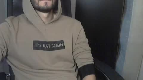 Snapshot of d_____________k chatting on December 2, 2025, 7:47 am Dolce online show from December 2, 2025, 7:47 am