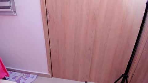 Snapshot of d___darling chatting on January 6, 2025, 9:52 am darling online show from January 6, 2025, 9:52 am