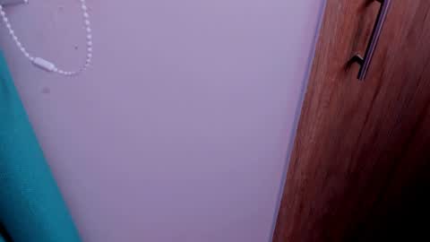 Snapshot of d___darling chatting on February 25, 2025, 11:30 am darling online show from February 25, 2025, 11:30 am