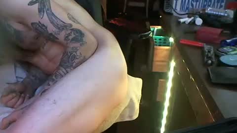 dadddyyycloudy online show from January 27, 2025, 3:39 pm