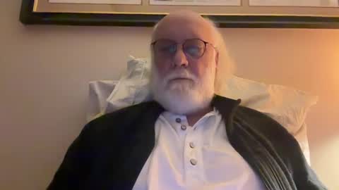 Snapshot of daddy341177 chatting on February 13, 2025, 11:50 am daddy341177 online show from February 13, 2025, 11:50 am