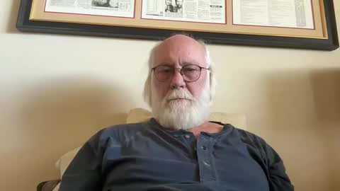 Snapshot of daddy341177 chatting on February 20, 2025, 9:20 pm daddy341177 online show from February 20, 2025, 9:20 pm