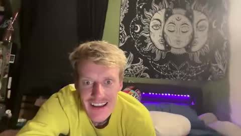 daddyandmexo online show from March 30, 2026, 8:04 am