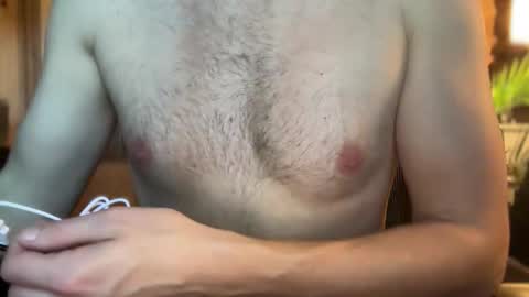 Leo online show from October 21, 2025, 8:42 pm