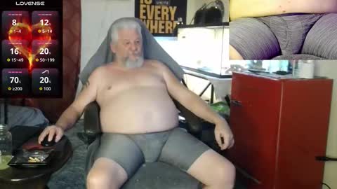 Snapshot of daddydom4fun chatting on December 2, 2025, 10:16 pm Daddydom4fun online show from December 2, 2025, 10:16 pm