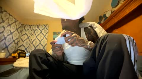 Snapshot of daddyjanimal chatting on April 18, 2026, 10:43 pm sexy tatted king bbc online show from April 18, 2026, 10:43 pm
