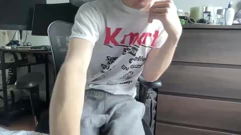 daddys boy online show from March 26, 2026, 3:50 pm