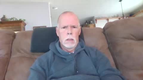 daddysmk online show from October 17, 2025, 3:03 pm