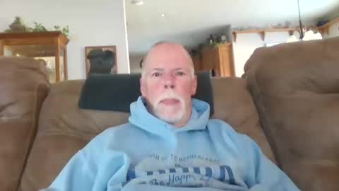 daddysmk online show from December 3, 2025, 8:51 pm