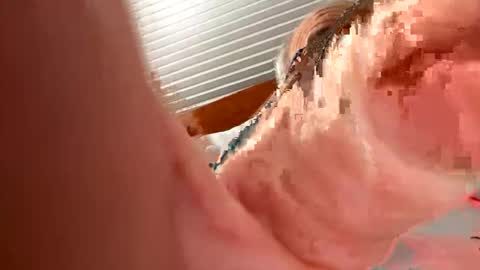 daddyweis online show from April 21, 2026, 3:02 am