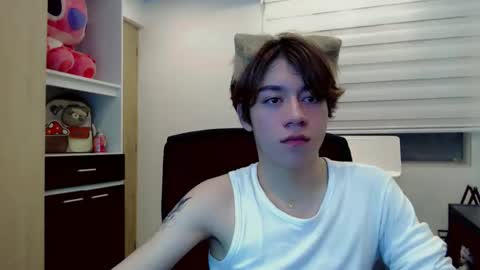 Snapshot of dae_lune chatting on February 21, 2026, 11:39 pm dae_lune online show from February 21, 2026, 11:39 pm