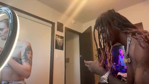 Snapshot of daedotfrankyloko649881 chatting on February 12, 2026, 7:42 pm DaedotFrankyLoko online show from February 12, 2026, 7:42 pm