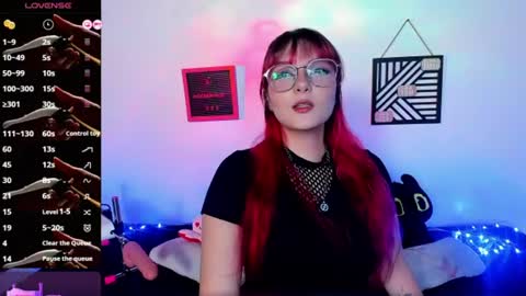 Dafne Moon online show from July 19, 2026, 4:27 am