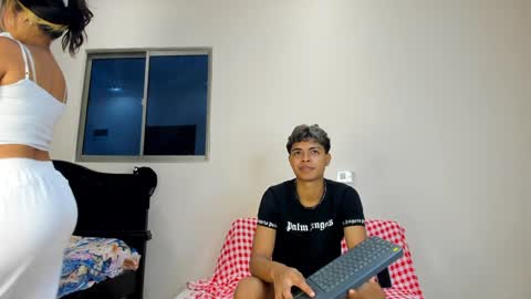 Snapshot of dafnezahiraa_ chatting on December 29, 2024, 1:24 am dafnezahiraa  online show from December 29, 2024, 1:24 am