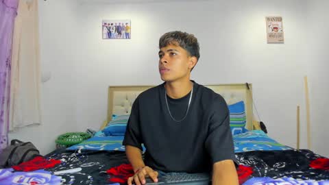 Snapshot of dafnezahiraa_ chatting on January 5, 2025, 3:32 am dafnezahiraa  online show from January 5, 2025, 3:32 am