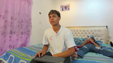 Snapshot of dafnezahiraa_ chatting on March 5, 2025, 4:45 am dafnezahiraa  online show from March 5, 2025, 4:45 am