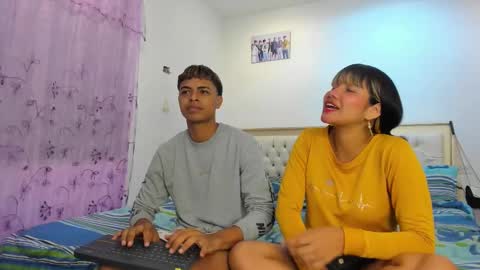 Snapshot of dafnezahiraa_ chatting on March 11, 2025, 5:05 am dafnezahiraa  online show from March 11, 2025, 5:05 am