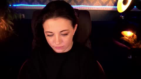 Dafni Mon online show from October 7, 2025, 6:10 am