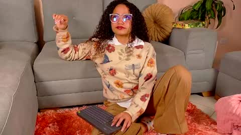 Dahli online show from April 23, 2026, 12:56 am