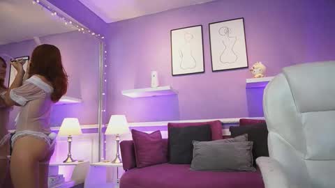 Snapshot of dahliagraey chatting on February 18, 2026, 11:39 am Dahlia Grey online show from February 18, 2026, 11:39 am