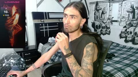 Snapshot of daimon_rock01 chatting on January 28, 2025, 2:32 am felipe online show from January 28, 2025, 2:32 am