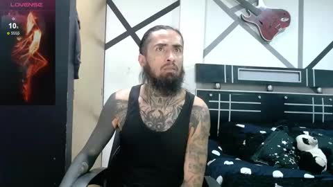 Snapshot of daimon_rock01 chatting on October 22, 2025, 5:19 am felipe online show from October 22, 2025, 5:19 am