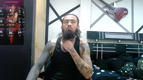 Snapshot of daimon_rock01 chatting on November 10, 2025, 12:20 am felipe online show from November 10, 2025, 12:20 am