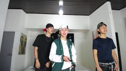 Snapshot of daiquirie chatting on November 7, 2025, 12:38 pm daiquirie online show from November 7, 2025, 12:38 pm