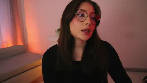 Lauren            online show from May 5, 2026, 12:35 pm