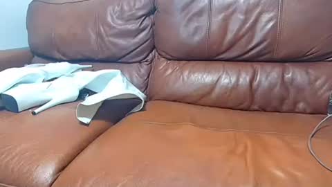 Daisy Aqua online show from February 20, 2025, 3:12 am