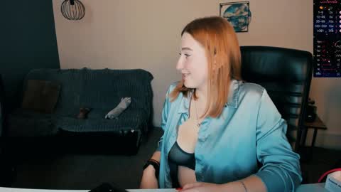 Little Di online show from December 3, 2024, 1:41 am