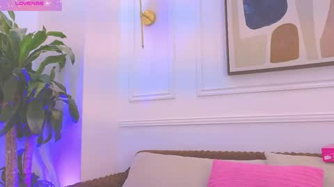 Daisy Price online show from June 2, 2026, 11:12 am