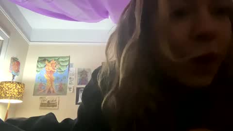 DaisyB3 online show from December 18, 2024, 4:20 am