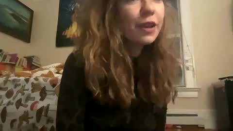 DaisyB3 online show from February 25, 2025, 8:14 am